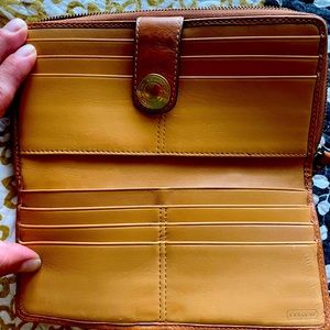 Colorblock Signature Wallet COACH